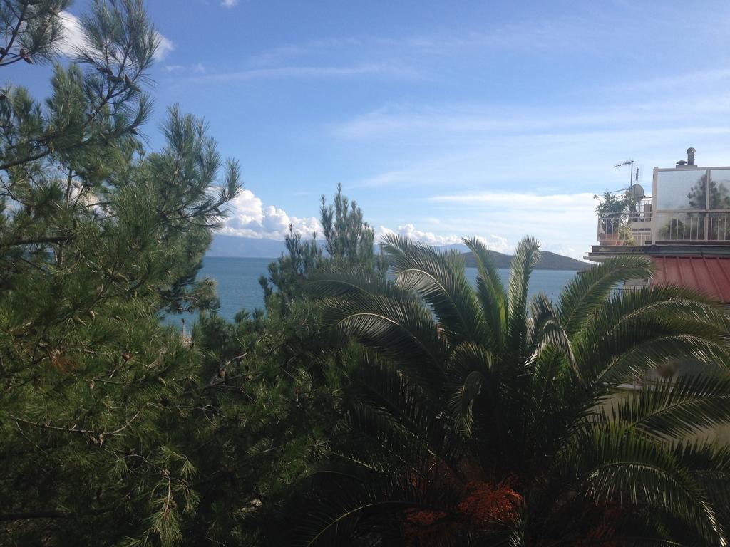 Nea Peramos Large Apartment Near The Beach Zimmer foto